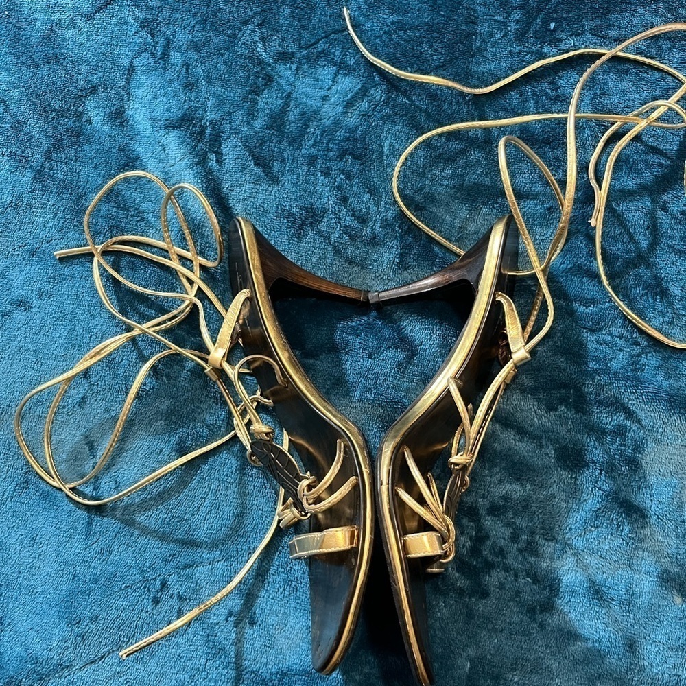 Sandals by Glamour Original! Lace up/wrap around the leg. Gold color! - Picture 4 of 14